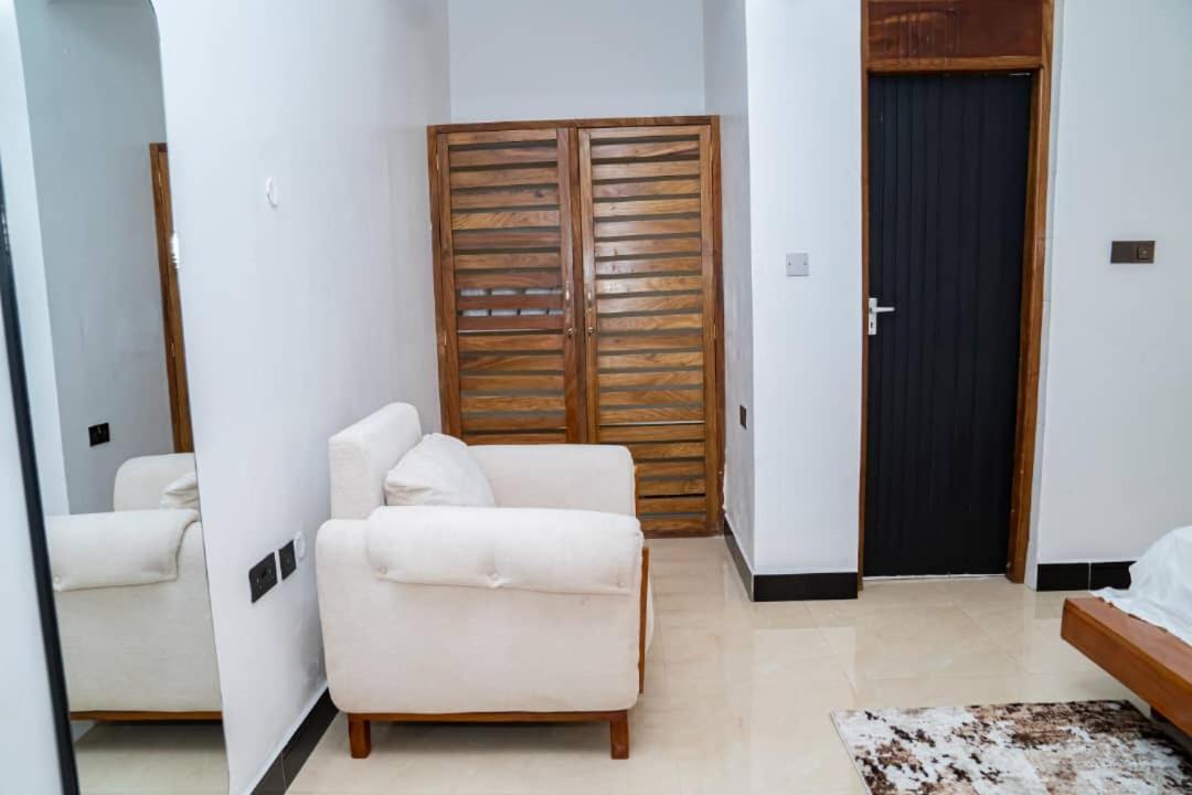 Unit Number 1 Daire Nkunjila Dış mekan fotoğraf